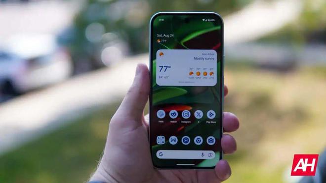 谷歌 Pixel 10 系列手机被曝升级超声波指纹技术识别速度再突破(图1)