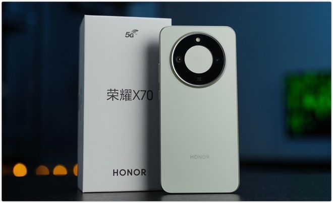 荣耀X70“亮剑”：最大电池最低价！(图3)